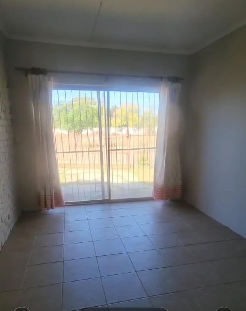 3 Bedroom Property for Sale in Koffiefontein Free State